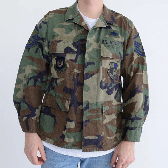 Authentic  U.S. Air Forces in Europe Green Black Brown Camo Button Up Jacket - Picture 3 of 13